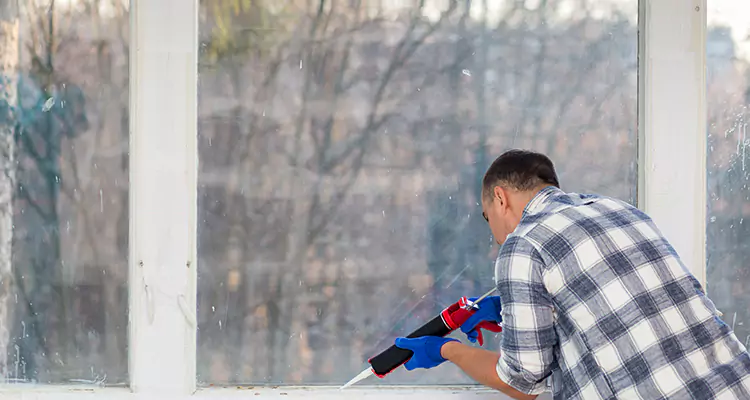 Quality Sliding Shower Door Repair for Closing Issues in Sebastian, FL